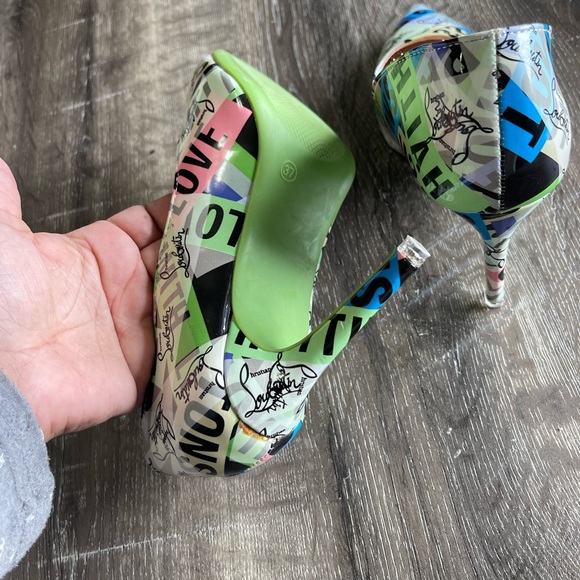 Heel - Picture 4 of 5